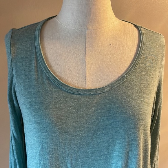 Bordeaux by Anthropologie rayon tunic top long sleeve 2 ply /chiffon hem green S - Picture 5 of 11